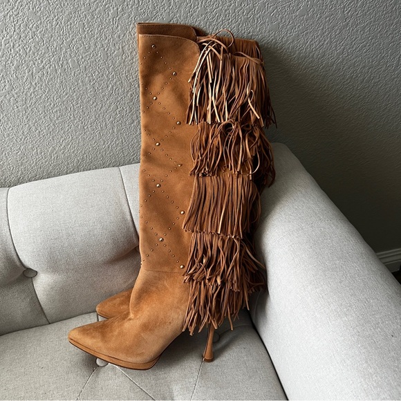 Vince Camuto NWOB Panaryaz Western Knee High Fringe Boot SIZE 8.5 - Picture 2 of 5